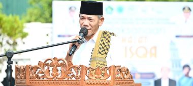 RIBUAN WARGA KETAPANG GELAR SHOLAT ISTISQA, BERDOA DI TENGAH KEMARAU PANJANG